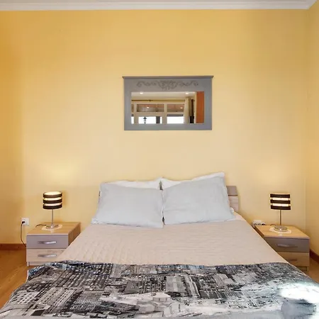 Casa Carreira Hébergement de vacances *